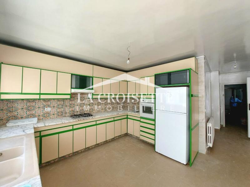 Villa S+2 meublée à La Marsa